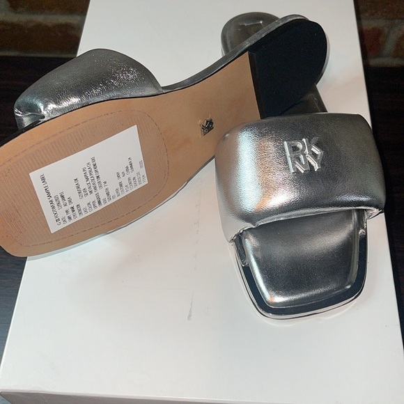 DKNY Slides- NWOB - Picture 4 of 4